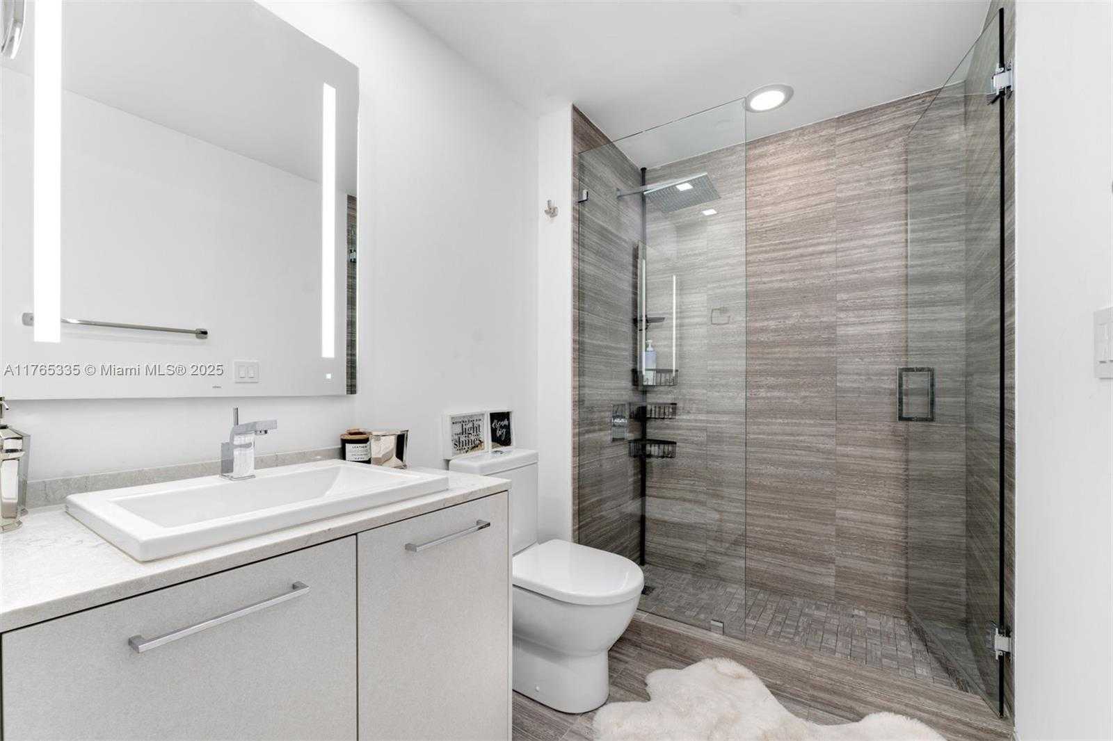 Small Image of 1010 BRICKELL AVE #3003, Miami Number 15