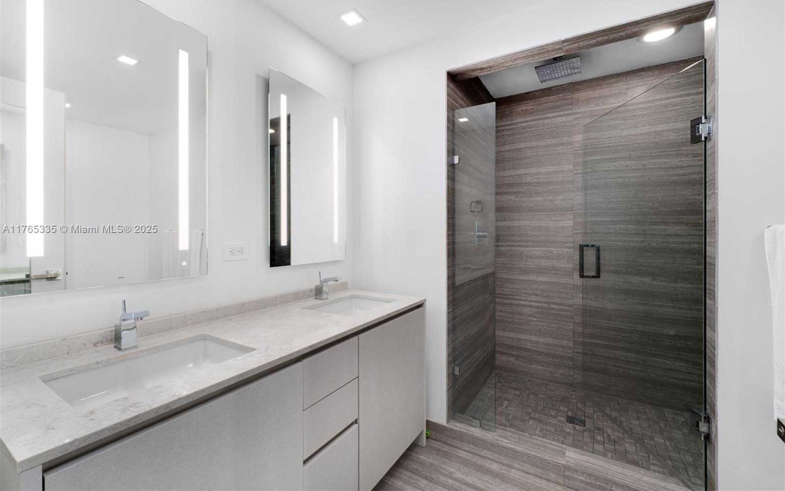 Small Image of 1010 BRICKELL AVE #3003, Miami Number 19
