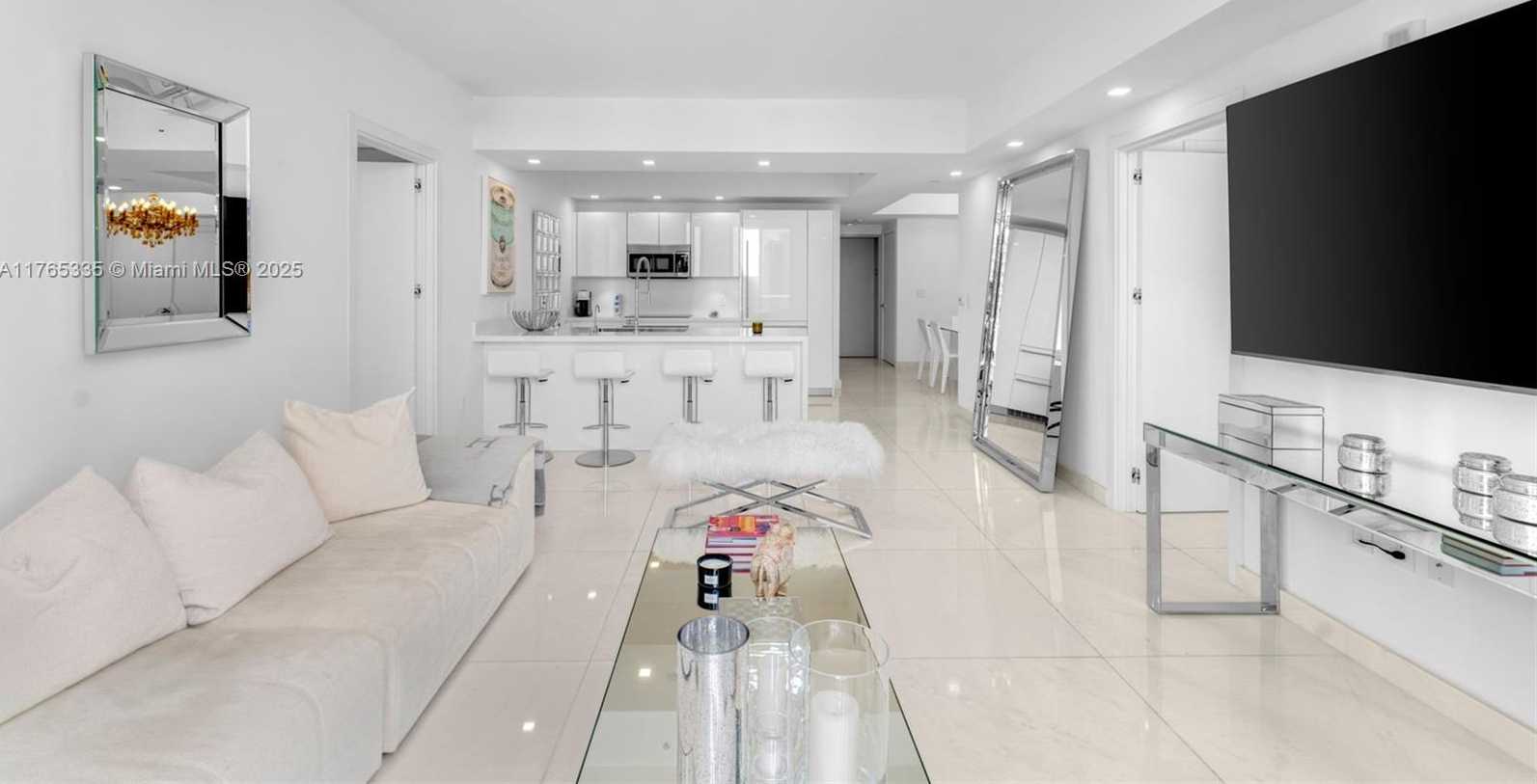 Small Image of 1010 BRICKELL AVE #3003, Miami Number 3