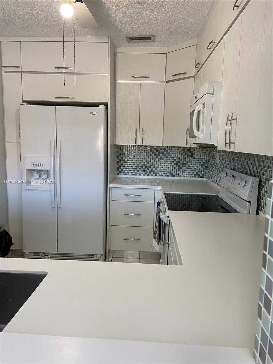 Small Image of 4903 SOUTH WEST 144TH CT #-, Miami Number 10