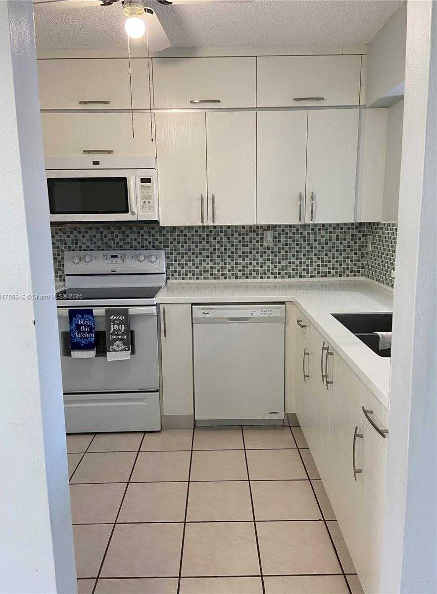 Small Image of 4903 SOUTH WEST 144TH CT #-, Miami Number 19