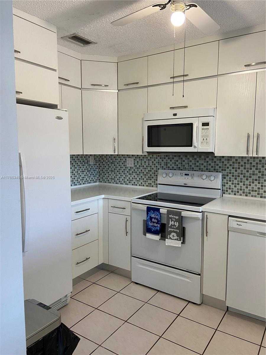 Small Image of 4903 SOUTH WEST 144TH CT #-, Miami Number 20