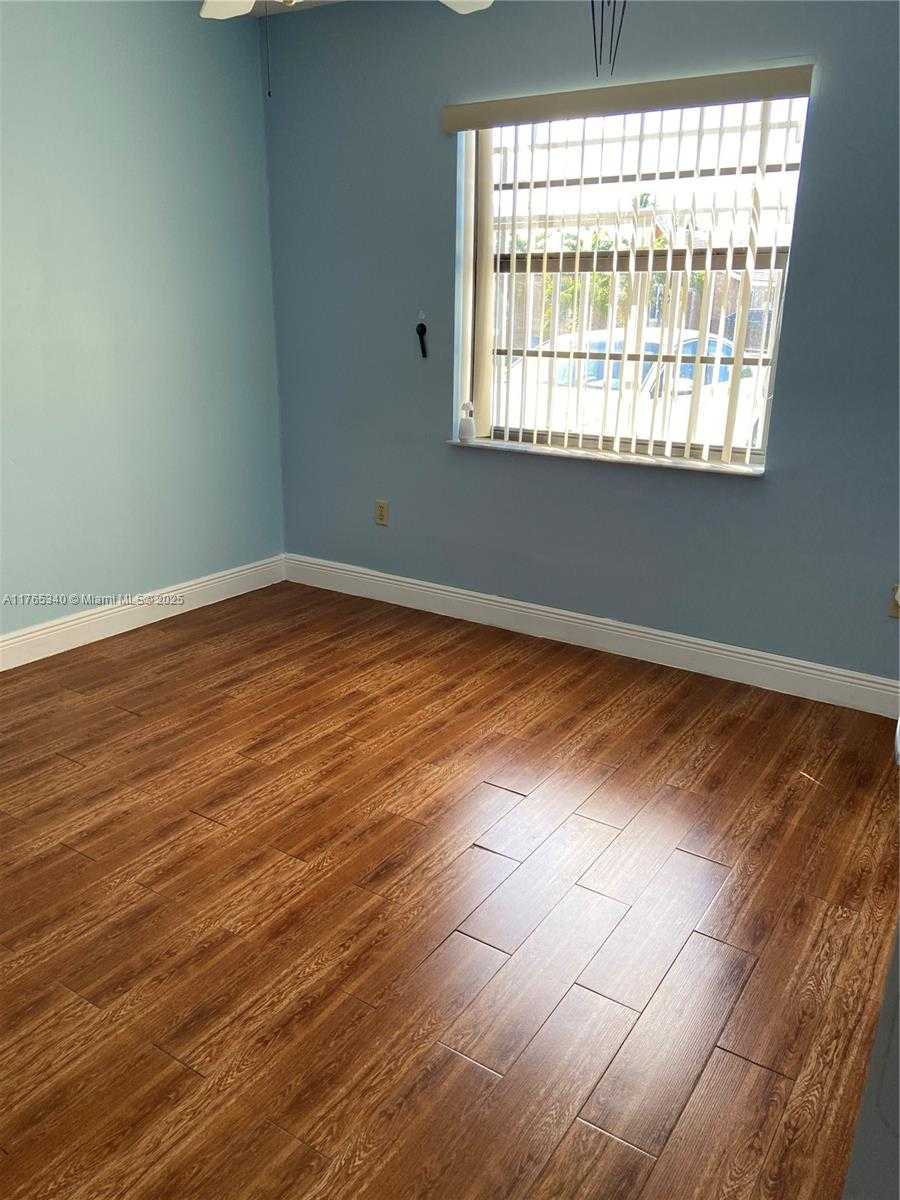 Small Image of 4903 SOUTH WEST 144TH CT #-, Miami Number 30