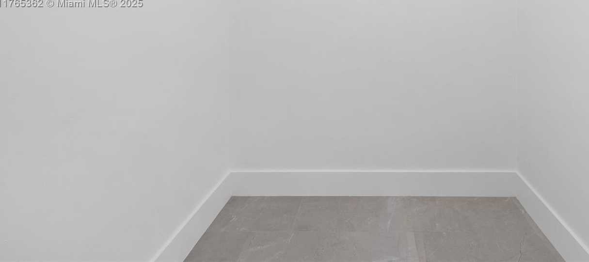 Small Image of 5055 COLLINS AVE #7M, Miami Beach Number 23