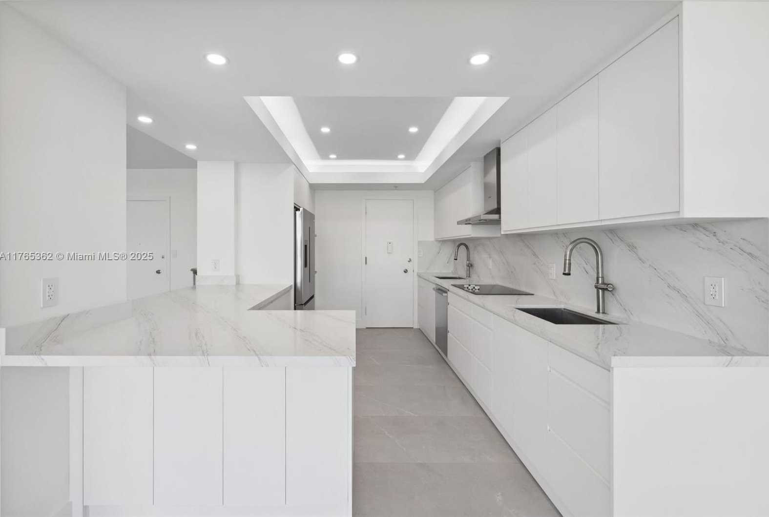 Small Image of 5055 COLLINS AVE #7M, Miami Beach Number 5