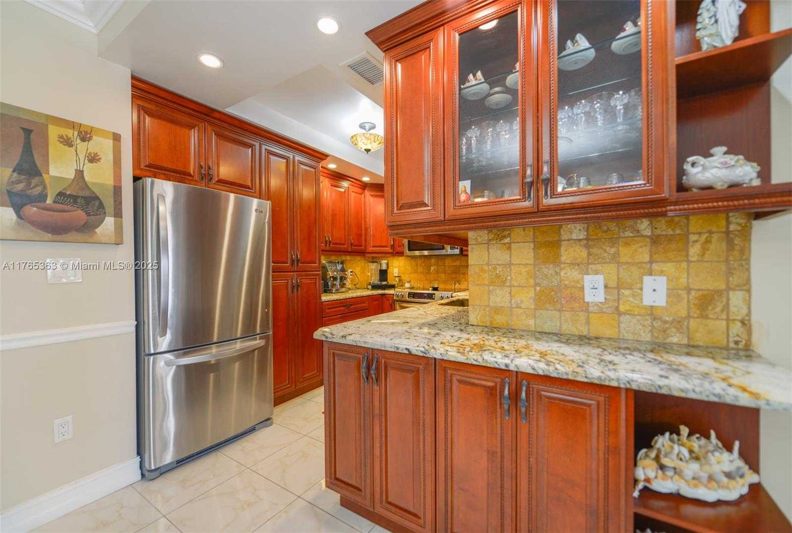 Small Image of 1985 SOUTH OCEAN DR #19L, Hallandale Beach Number 14