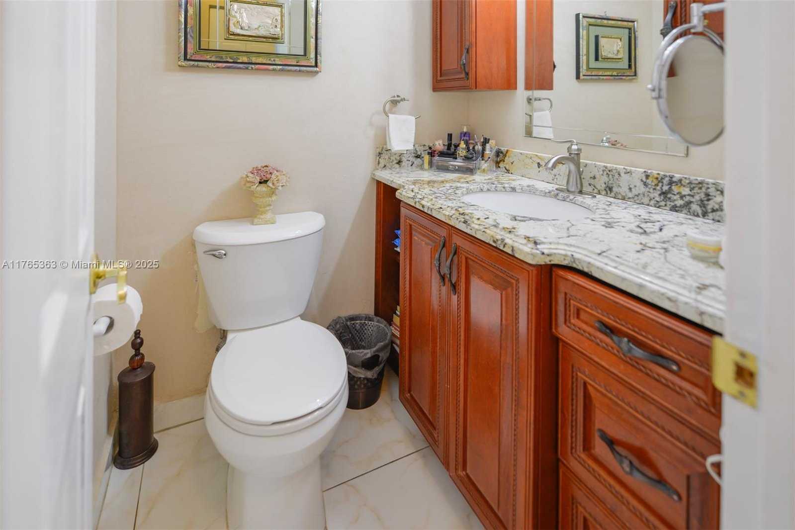 Small Image of 1985 SOUTH OCEAN DR #19L, Hallandale Beach Number 17
