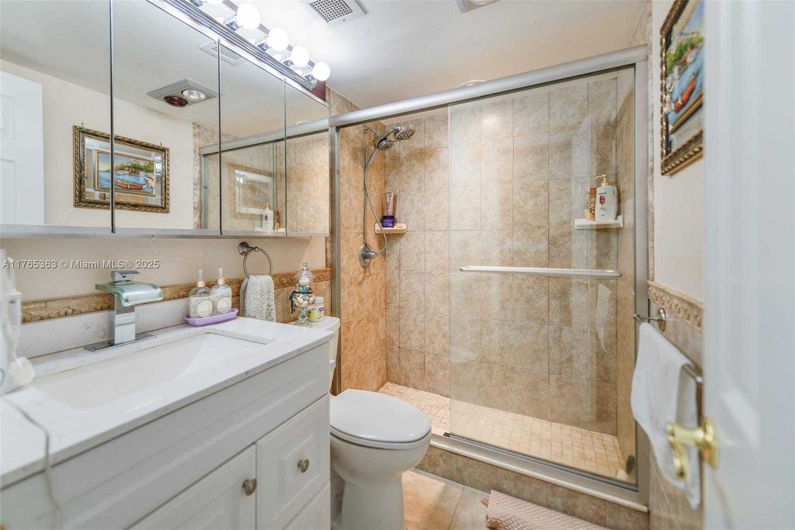 Small Image of 1985 SOUTH OCEAN DR #19L, Hallandale Beach Number 21