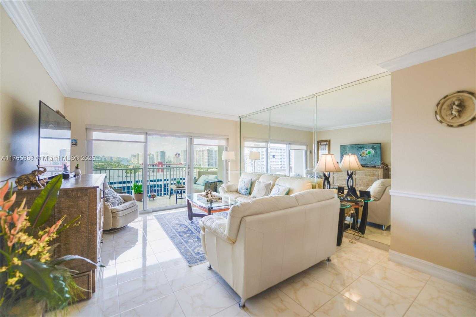 Small Image of 1985 SOUTH OCEAN DR #19L, Hallandale Beach Number 4