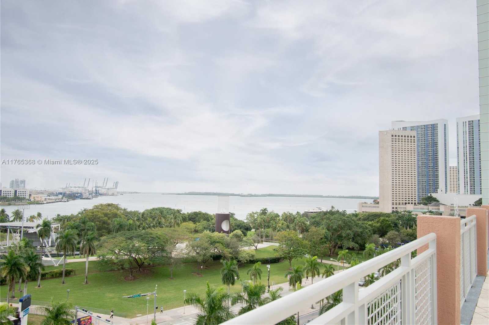 Small Image of 253 #315, Miami Number 15