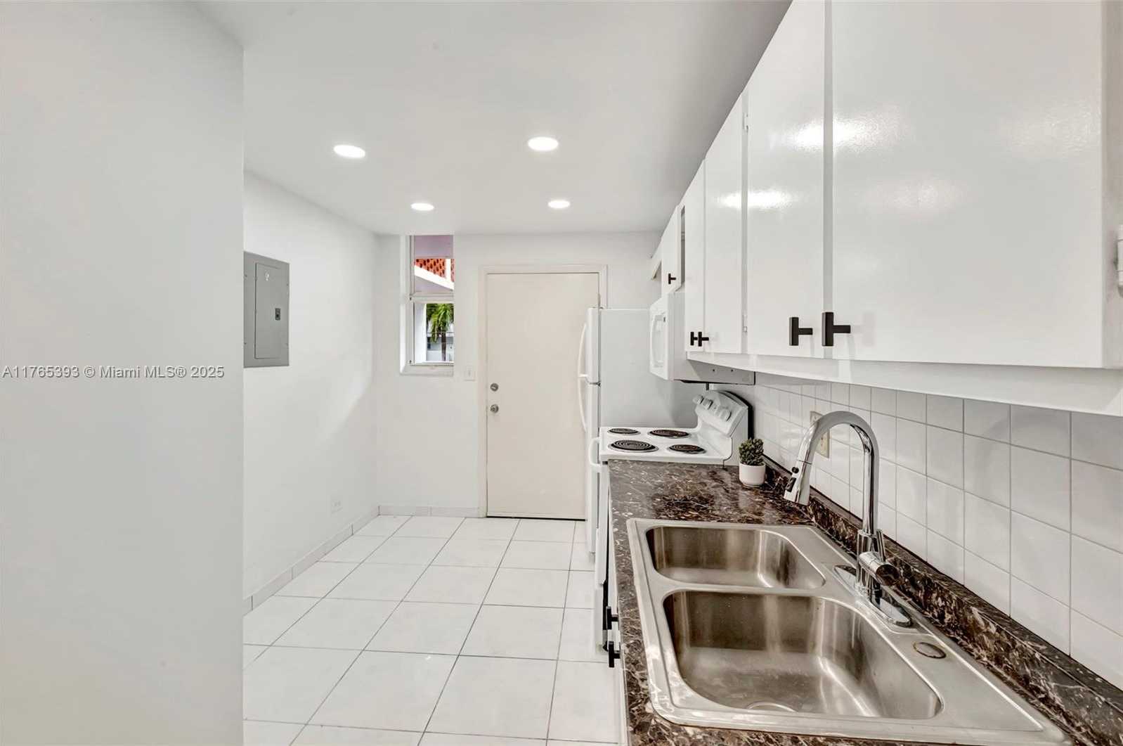 Small Image of 3660 NORTH EAST 166TH ST #205, North Miami Beach Number 9