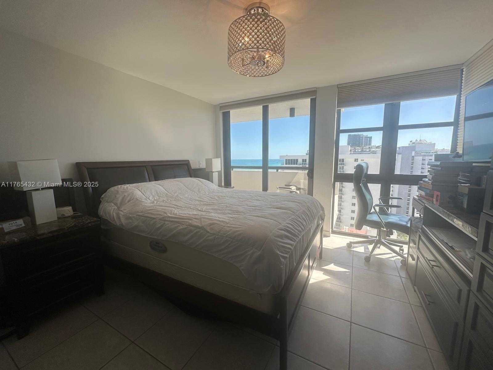 Small Image of 2555 COLLINS AVE #1914, Miami Beach Number 6