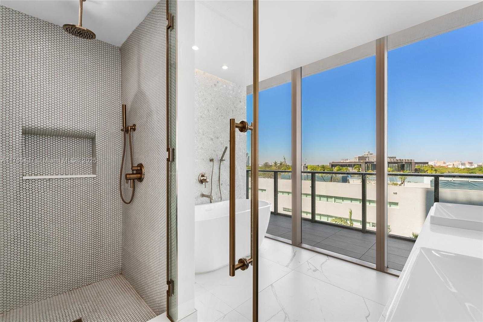 Small Image of 2678 TIGERTAIL AVE #502, Coconut Grove Number 17