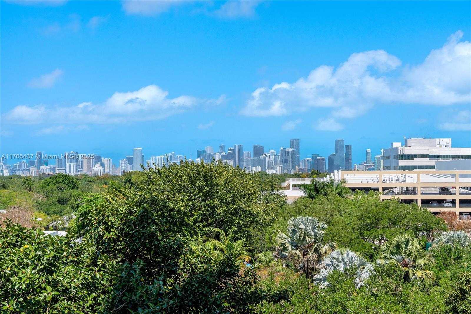 Small Image of 2678 TIGERTAIL AVE #502, Coconut Grove Number 33