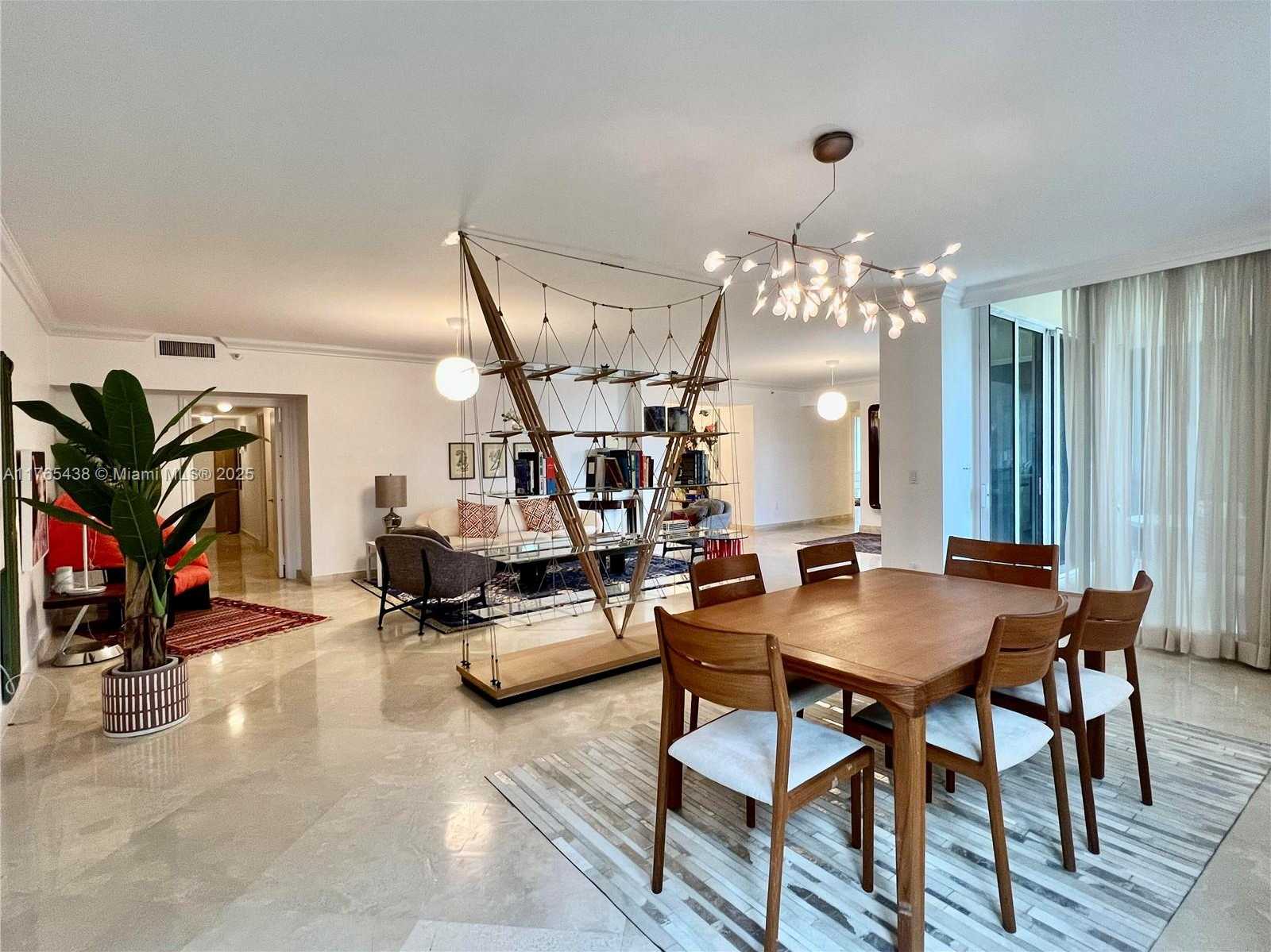 Small Image of 445 GRAND BAY DR #310, Key Biscayne Number 3