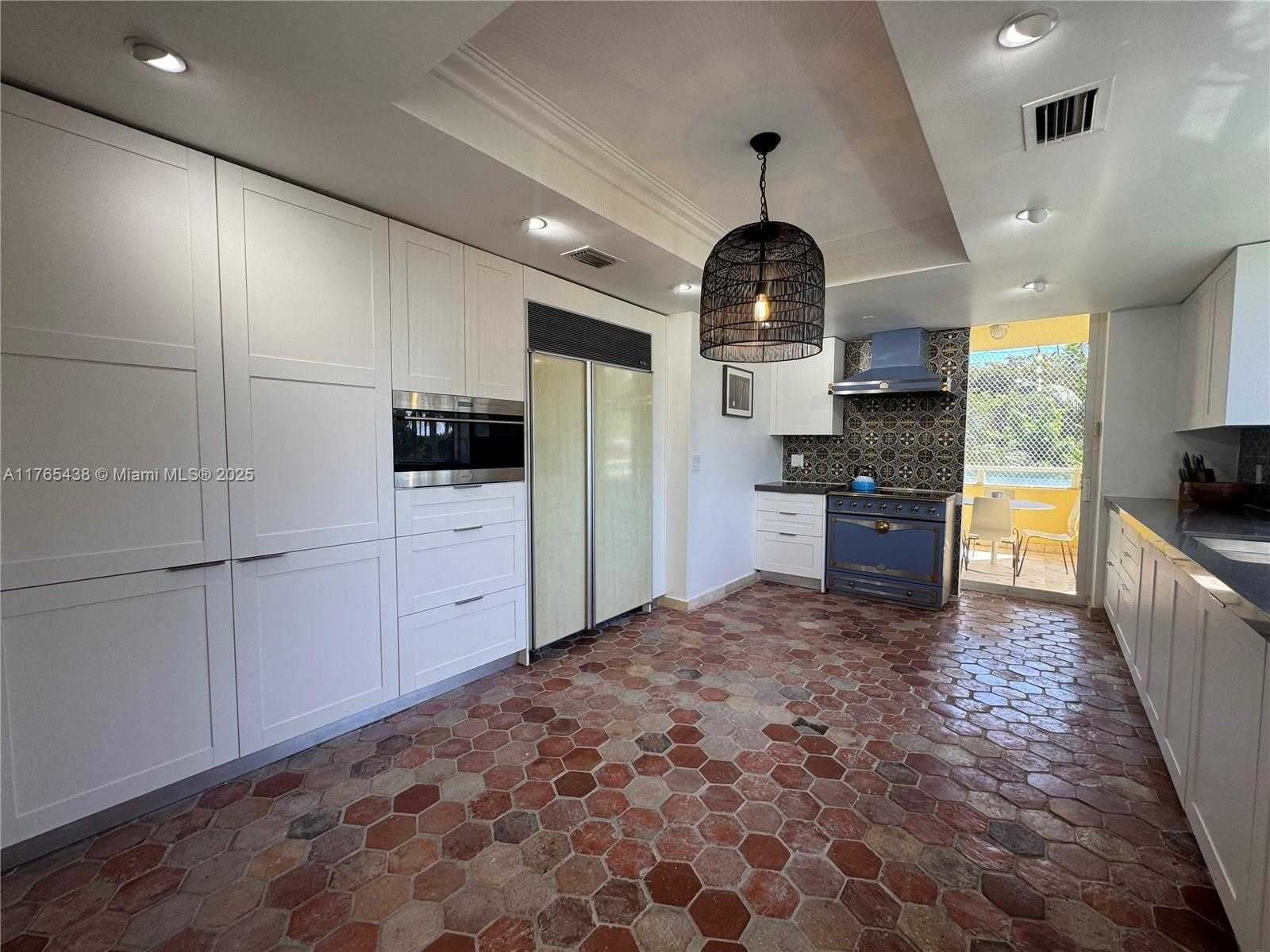 Small Image of 445 GRAND BAY DR #310, Key Biscayne Number 8