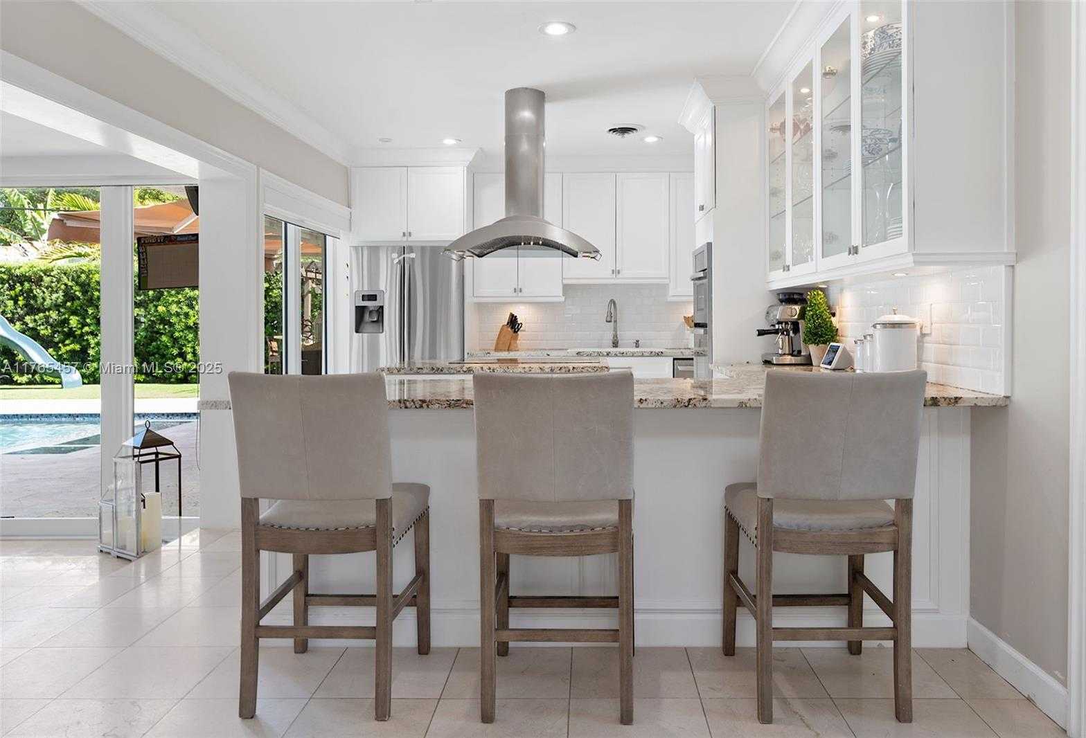 Small Image of 4750 ALHAMBRA CIR, Coral Gables Number 12