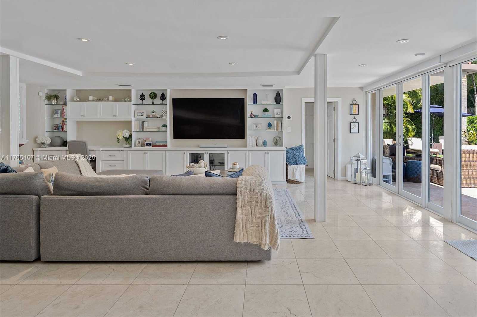 Small Image of 4750 ALHAMBRA CIR, Coral Gables Number 19