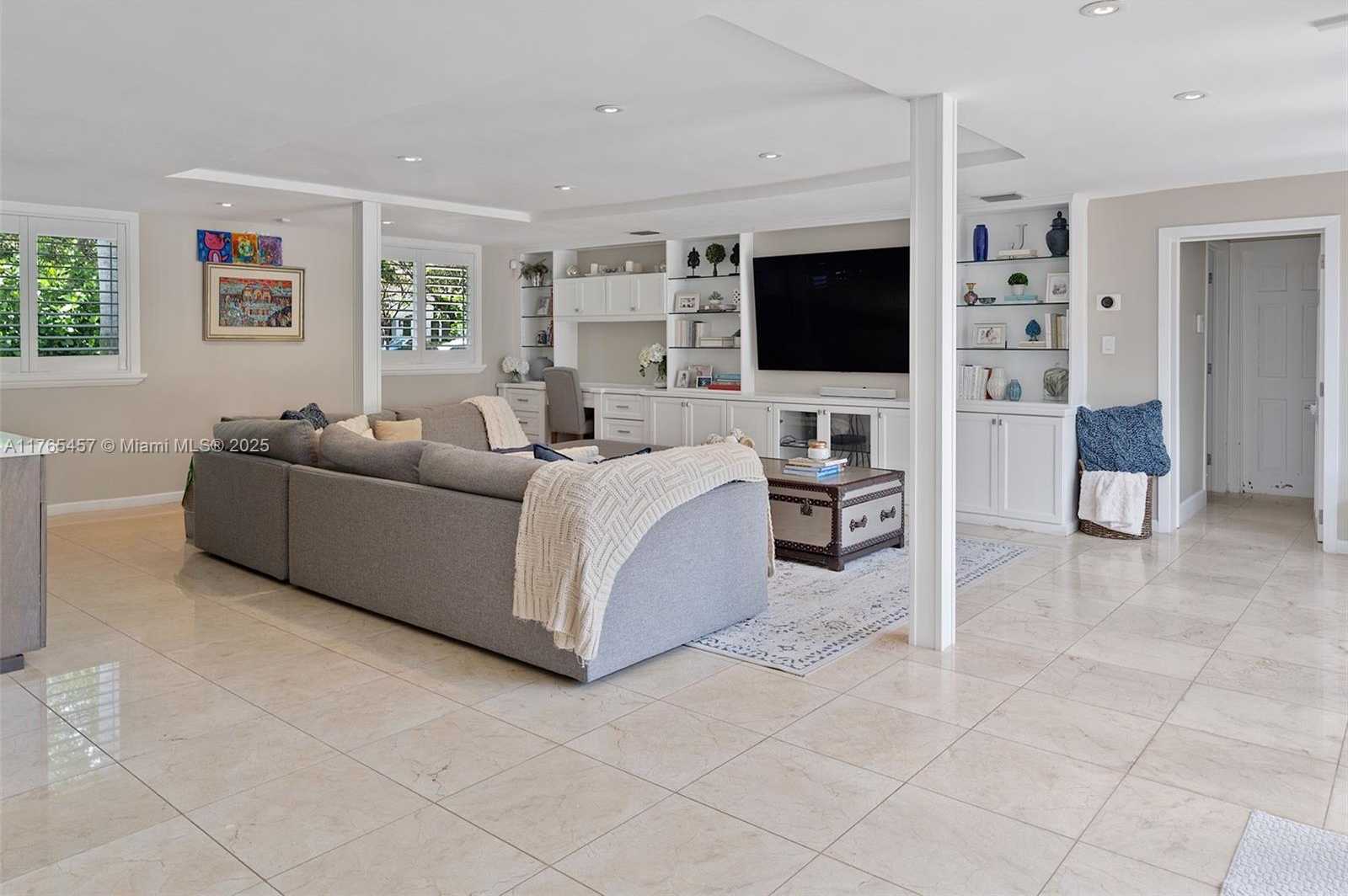 Small Image of 4750 ALHAMBRA CIR, Coral Gables Number 20