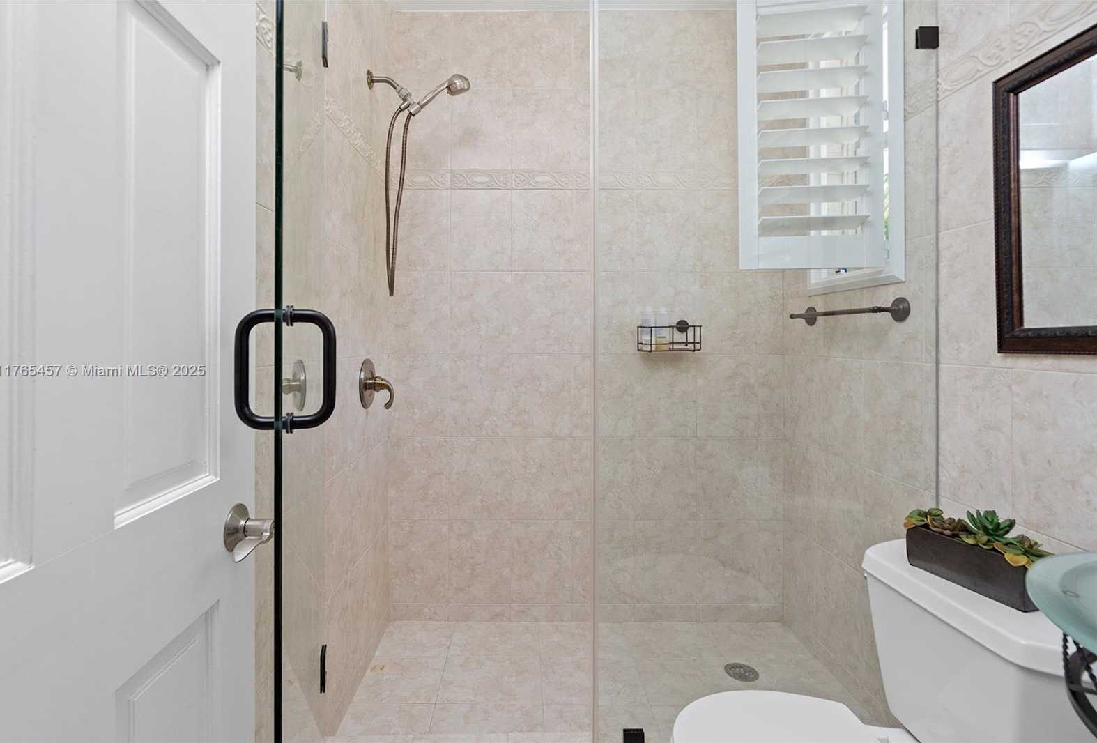 Small Image of 4750 ALHAMBRA CIR, Coral Gables Number 25