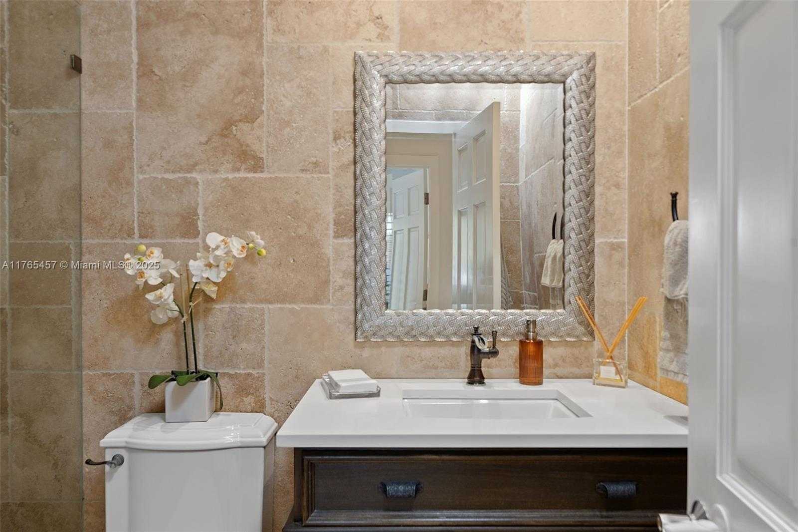 Small Image of 4750 ALHAMBRA CIR, Coral Gables Number 28