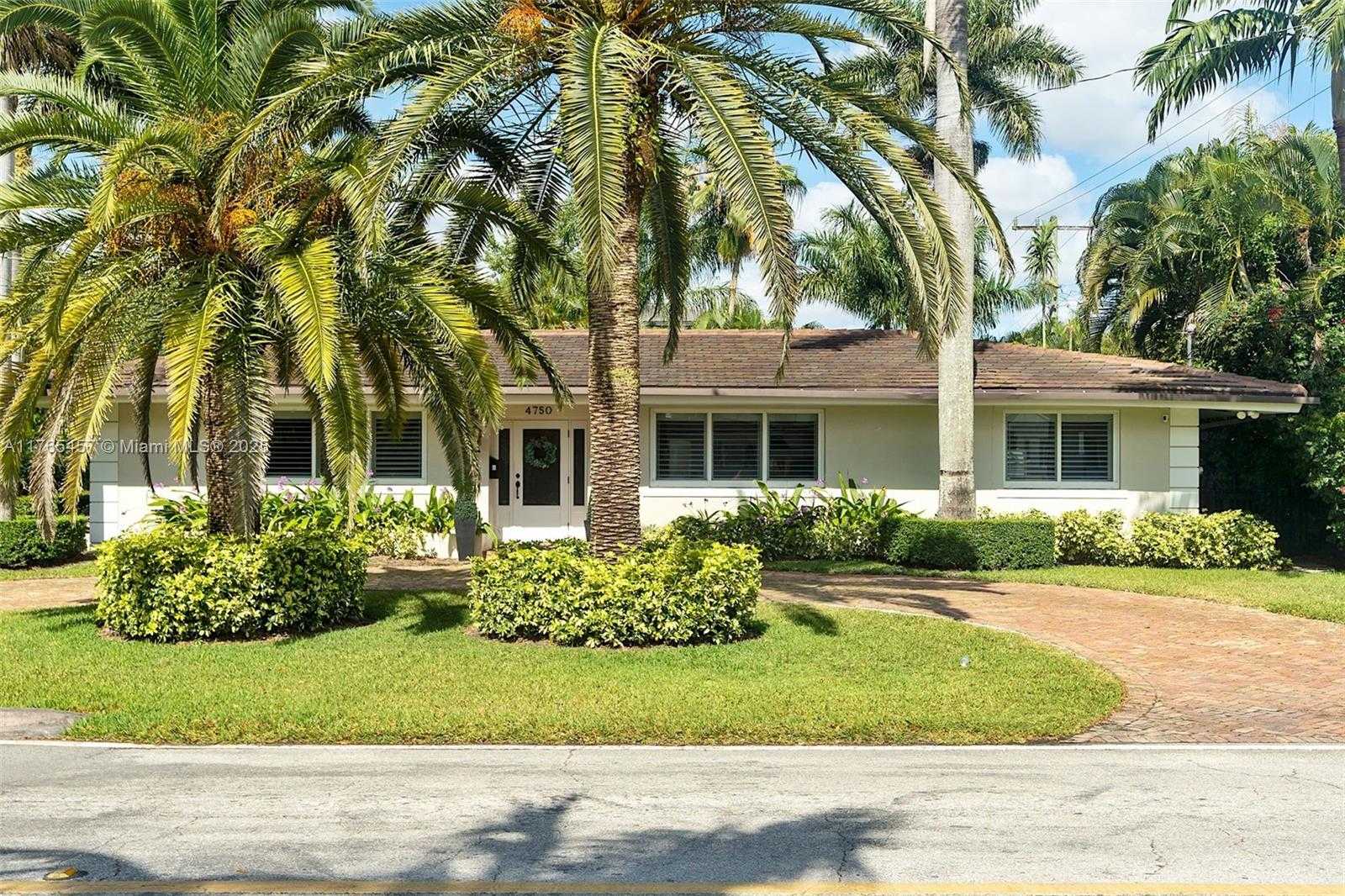 Small Image of 4750 ALHAMBRA CIR, Coral Gables Number 3