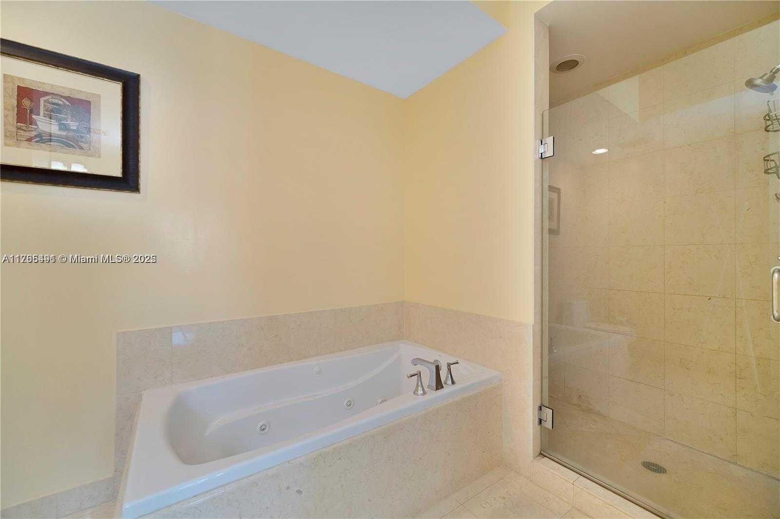 Small Image of 19900 EAST COUNTRY CLUB DR #TS18, Aventura Number 31