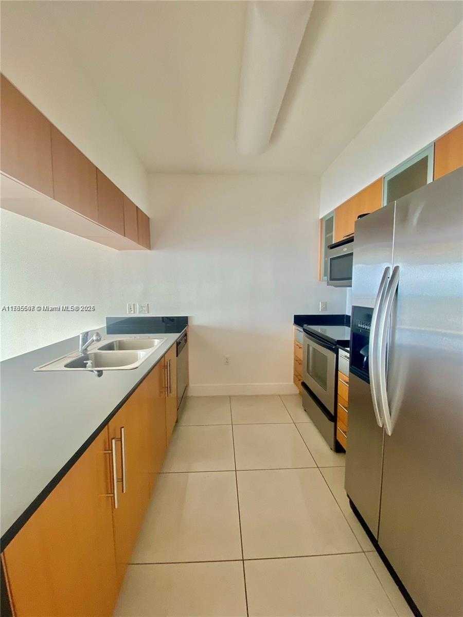Small Image of 1750 NORTH BAYSHORE DR #5206, Miami Number 16