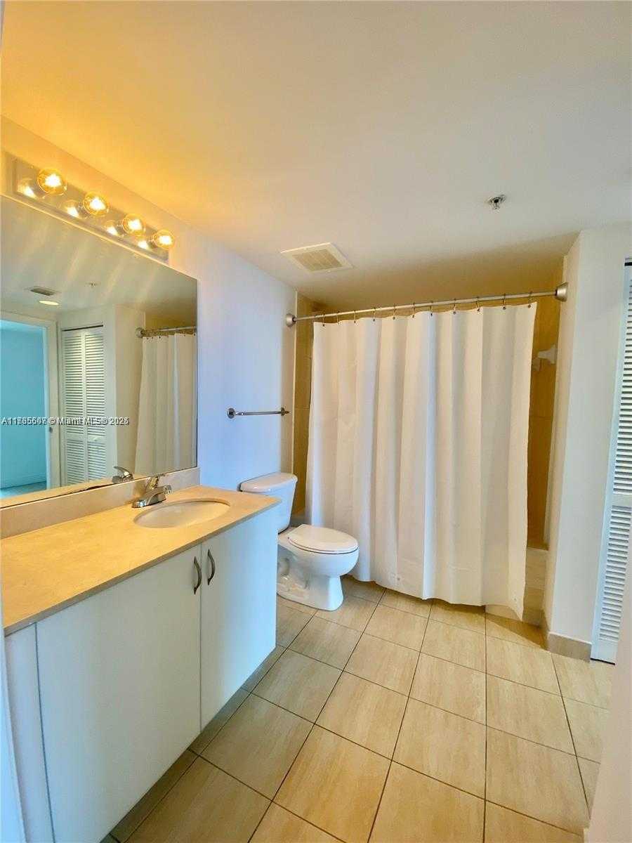 Small Image of 1750 NORTH BAYSHORE DR #5206, Miami Number 18