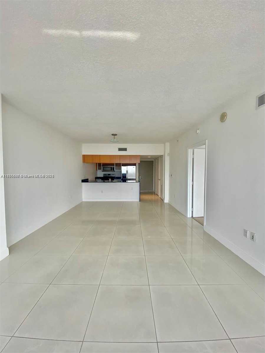 Small Image of 1750 NORTH BAYSHORE DR #5206, Miami Number 9