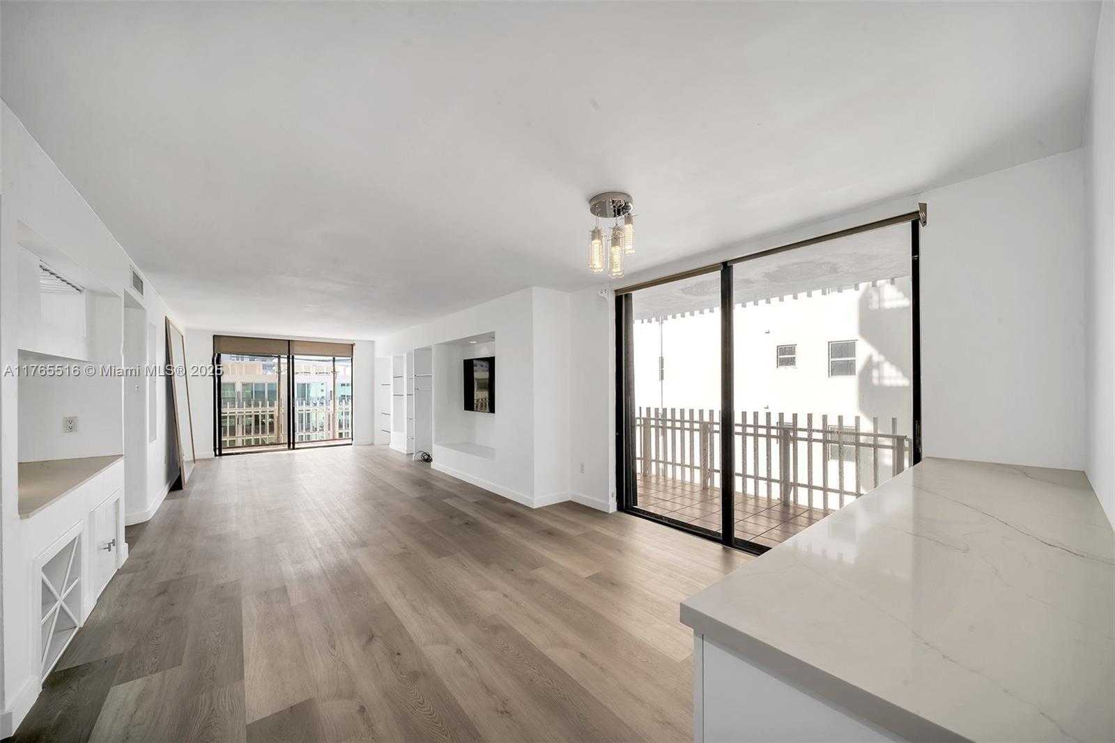Small Image of 6061 COLLINS AVE #7A, Miami Beach Number 16