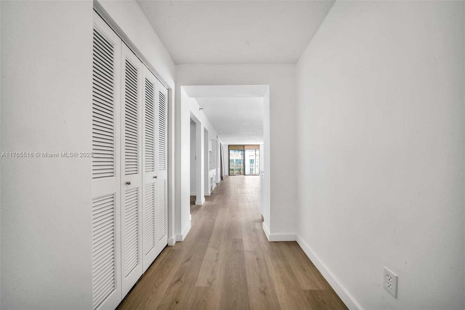 Small Image of 6061 COLLINS AVE #7A, Miami Beach Number 18