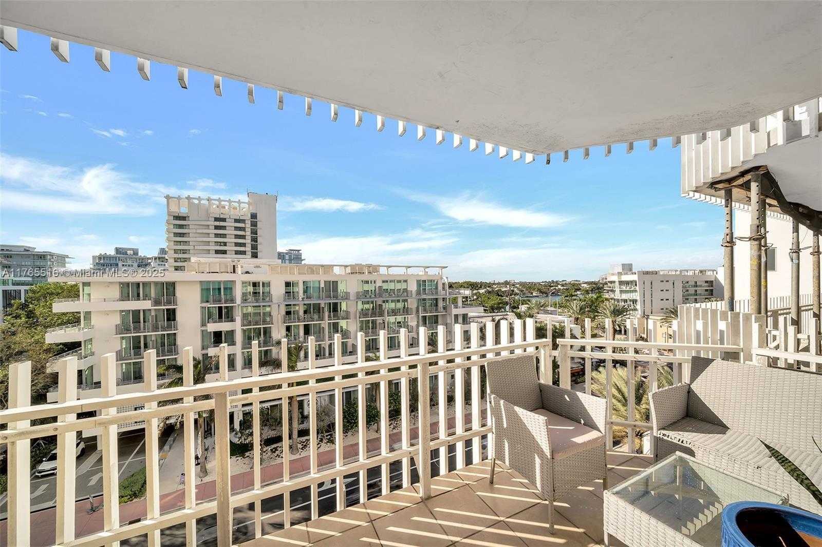 Small Image of 6061 COLLINS AVE #7A, Miami Beach Number 25