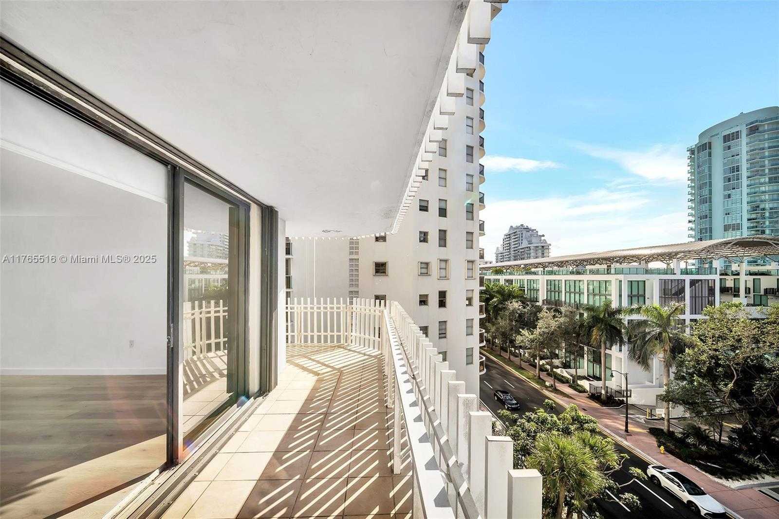 Small Image of 6061 COLLINS AVE #7A, Miami Beach Number 26