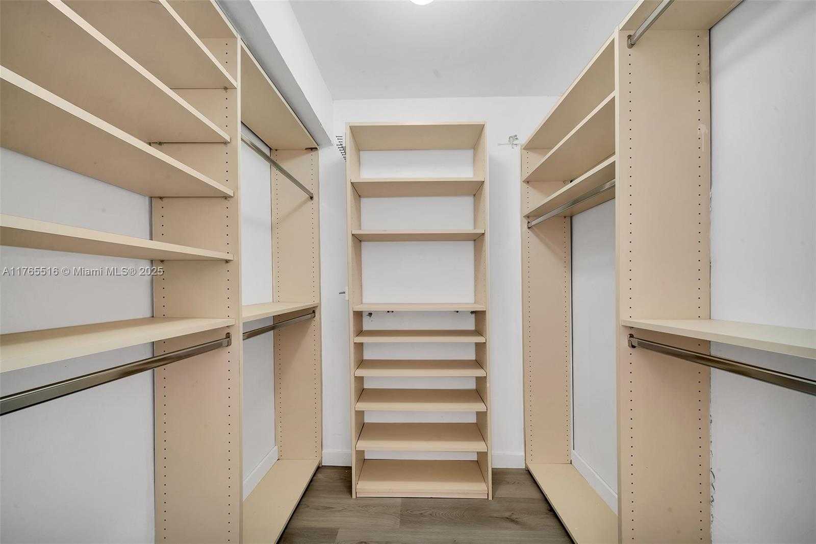 Small Image of 6061 COLLINS AVE #7A, Miami Beach Number 31