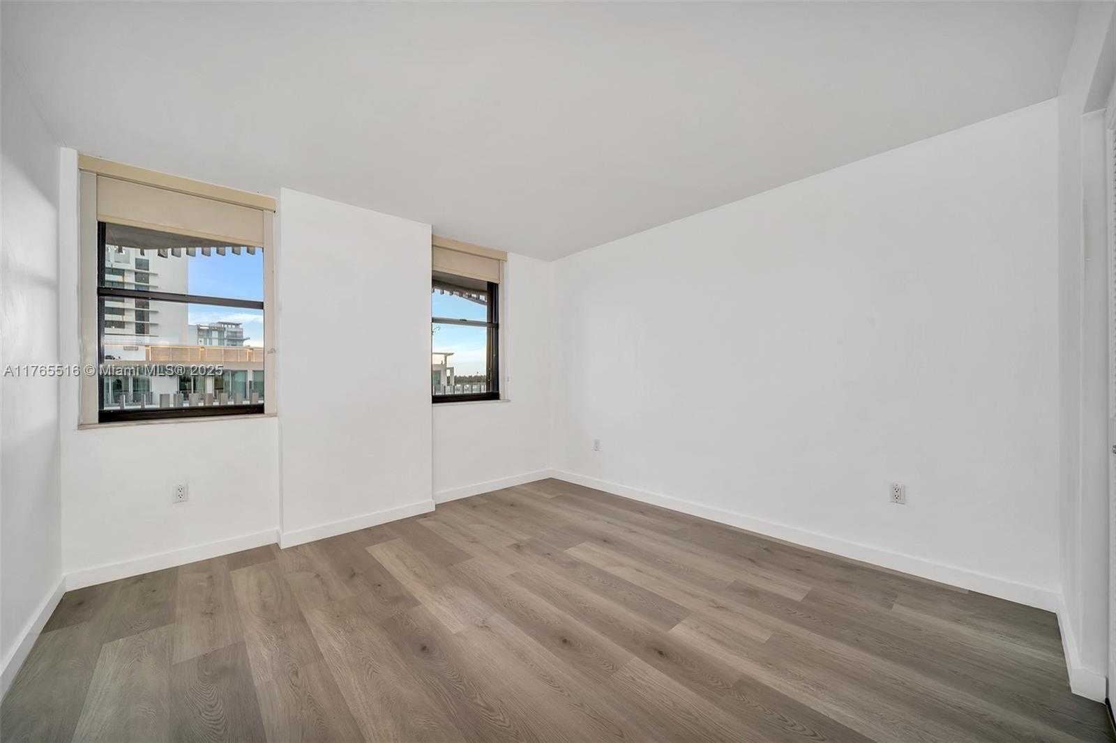 Small Image of 6061 COLLINS AVE #7A, Miami Beach Number 35