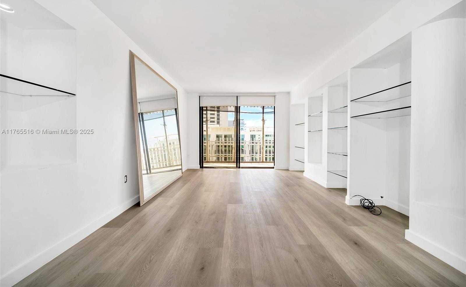 Small Image of 6061 COLLINS AVE #7A, Miami Beach Number 6