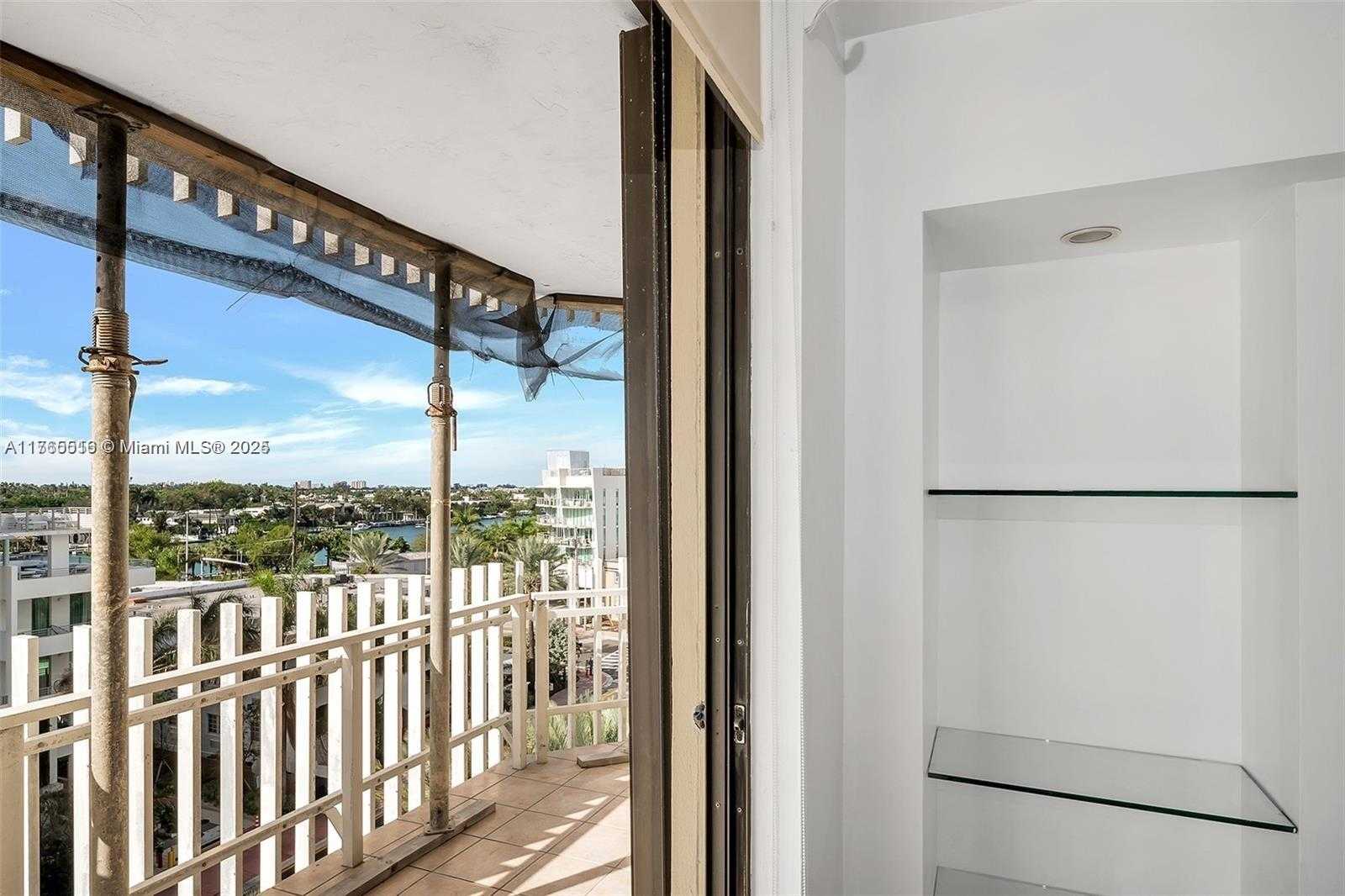 Small Image of 6061 COLLINS AVE #7A, Miami Beach Number 8