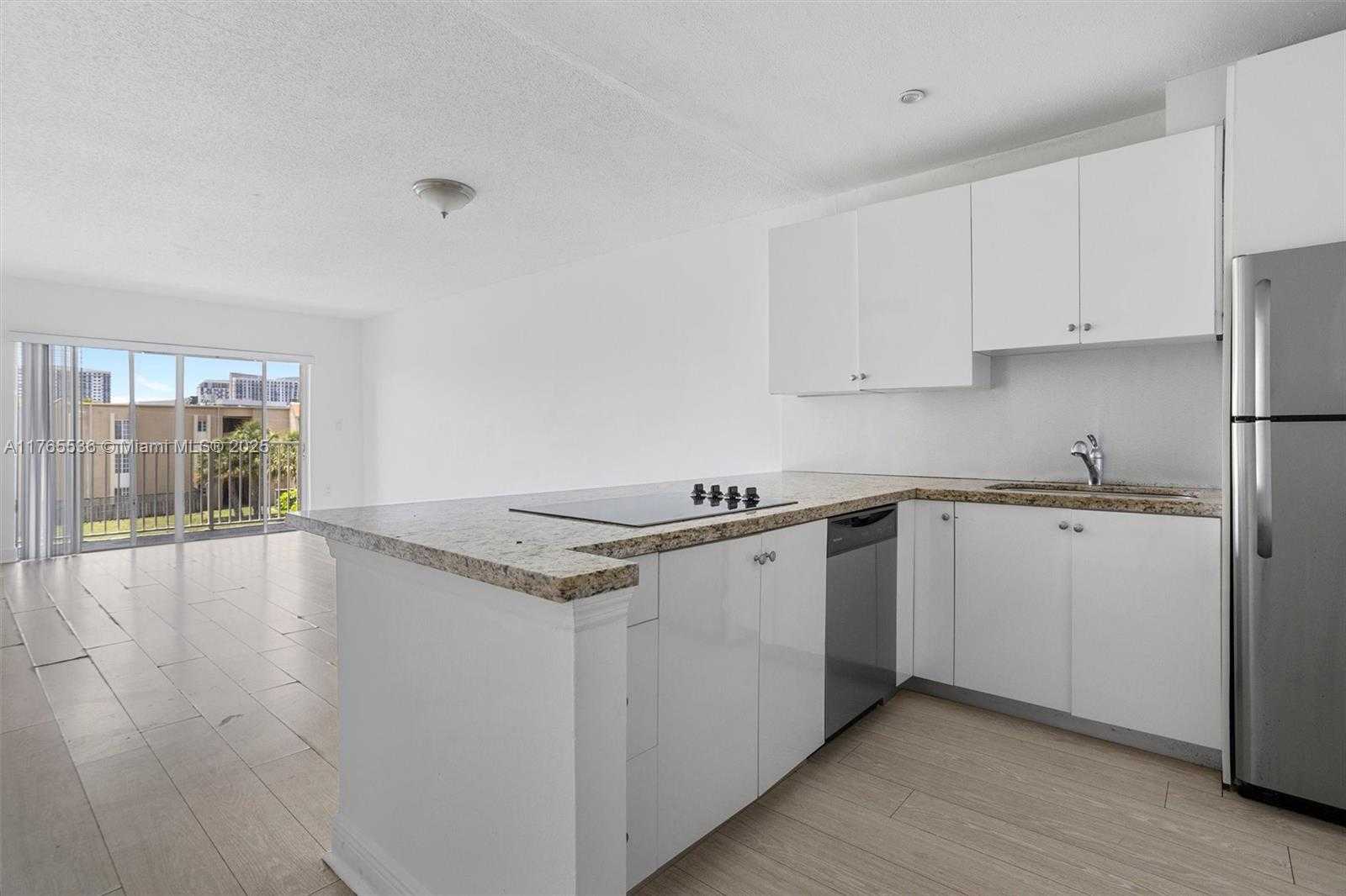 Small Image of 4920 NORTH WEST 79TH AVE #309, Doral Number 8