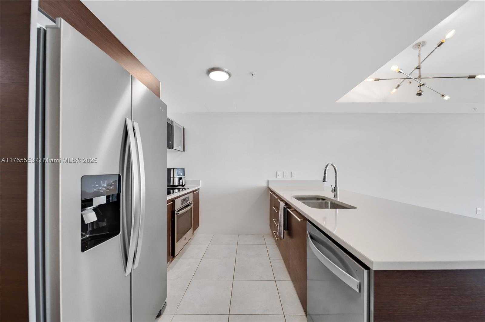 Small Image of 1900 NORTH BAYSHORE DR #4509, Miami Number 5
