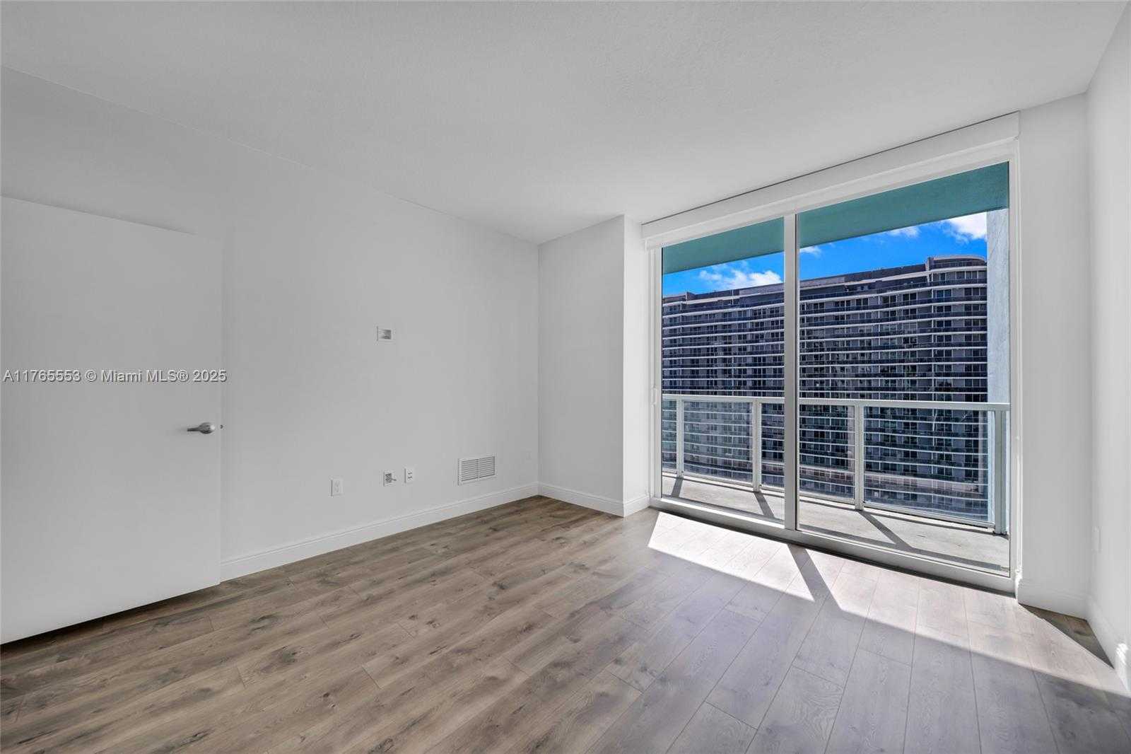 Small Image of 1900 NORTH BAYSHORE DR #4509, Miami Number 8