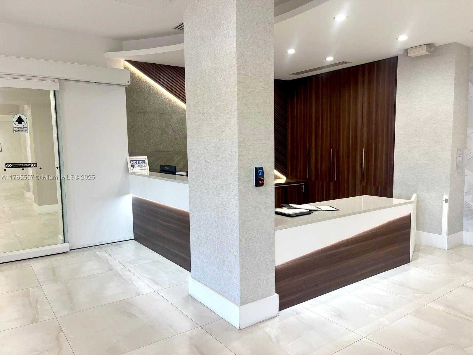 Small Image of 3001 SOUTH OCEAN DR #737, Hollywood Number 26