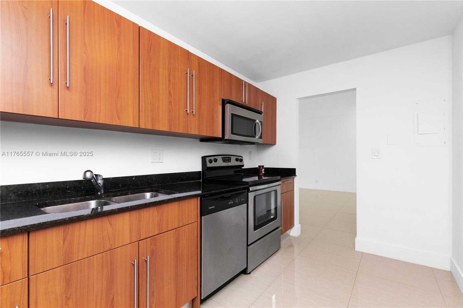 Small Image of 3001 SOUTH OCEAN DR #737, Hollywood Number 6