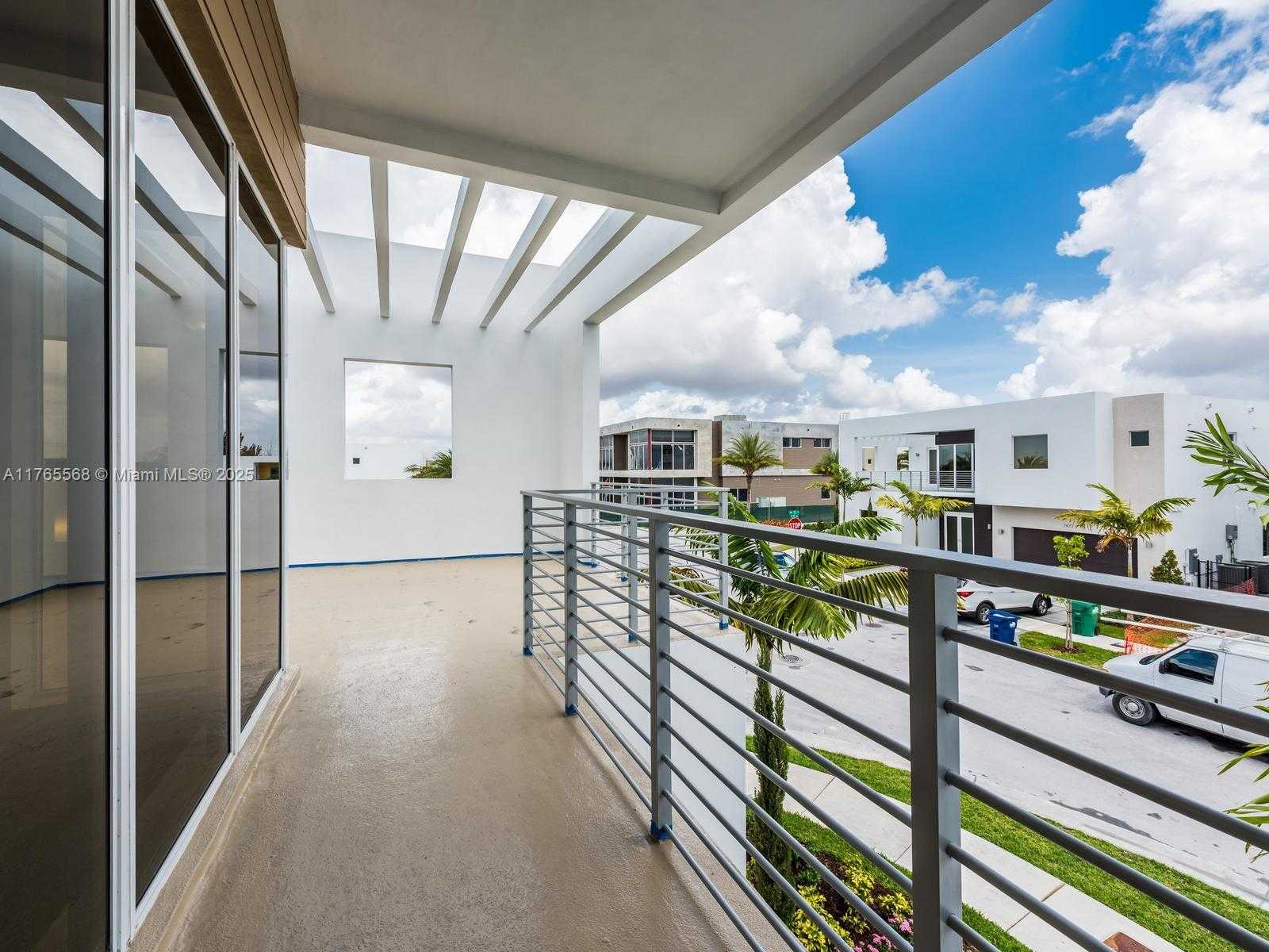 Imagen de Pequeño Objeto