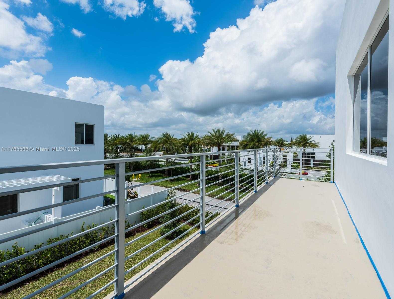 Imagen de Pequeño Objeto