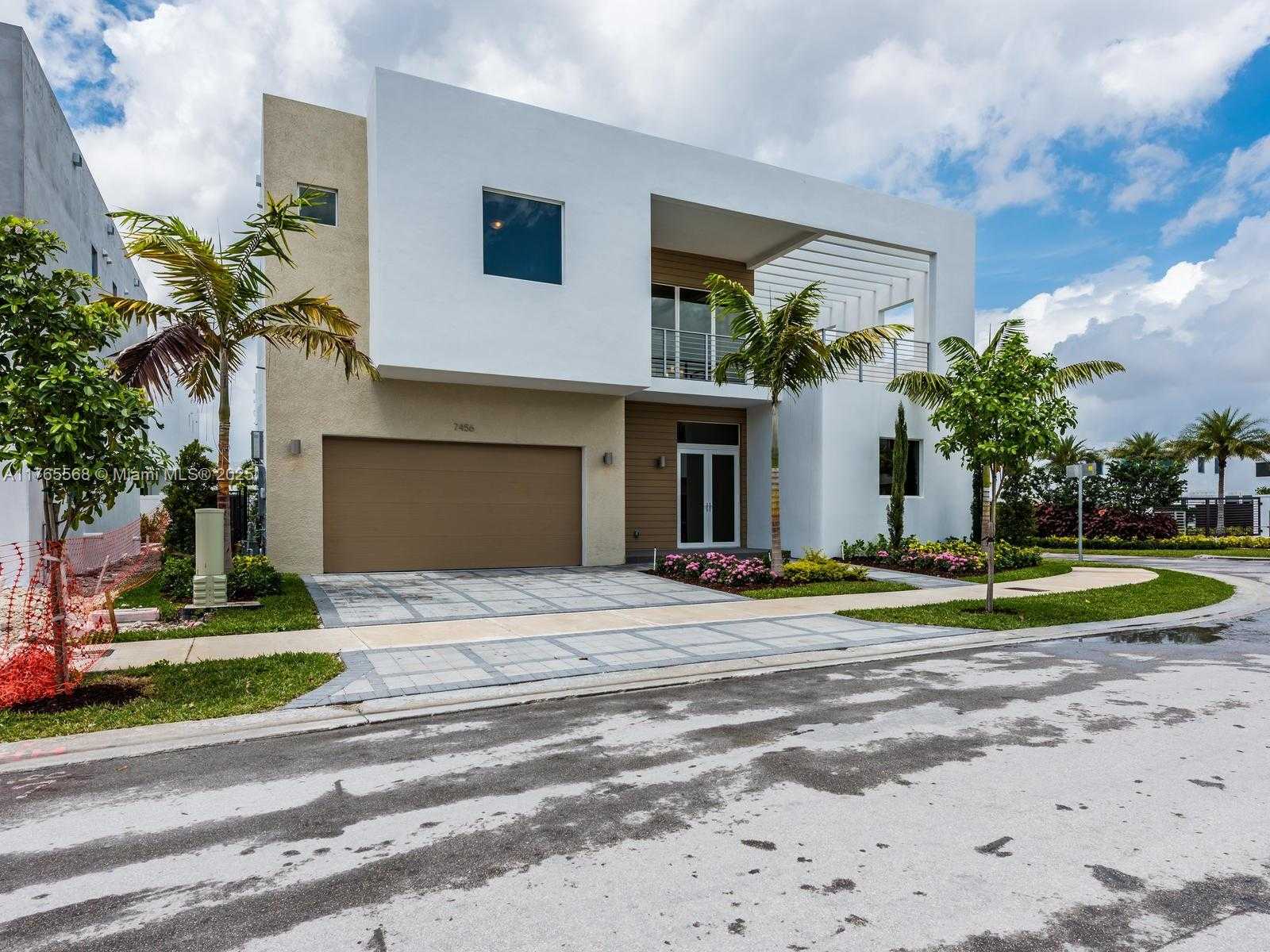 Imagen de Pequeño Objeto