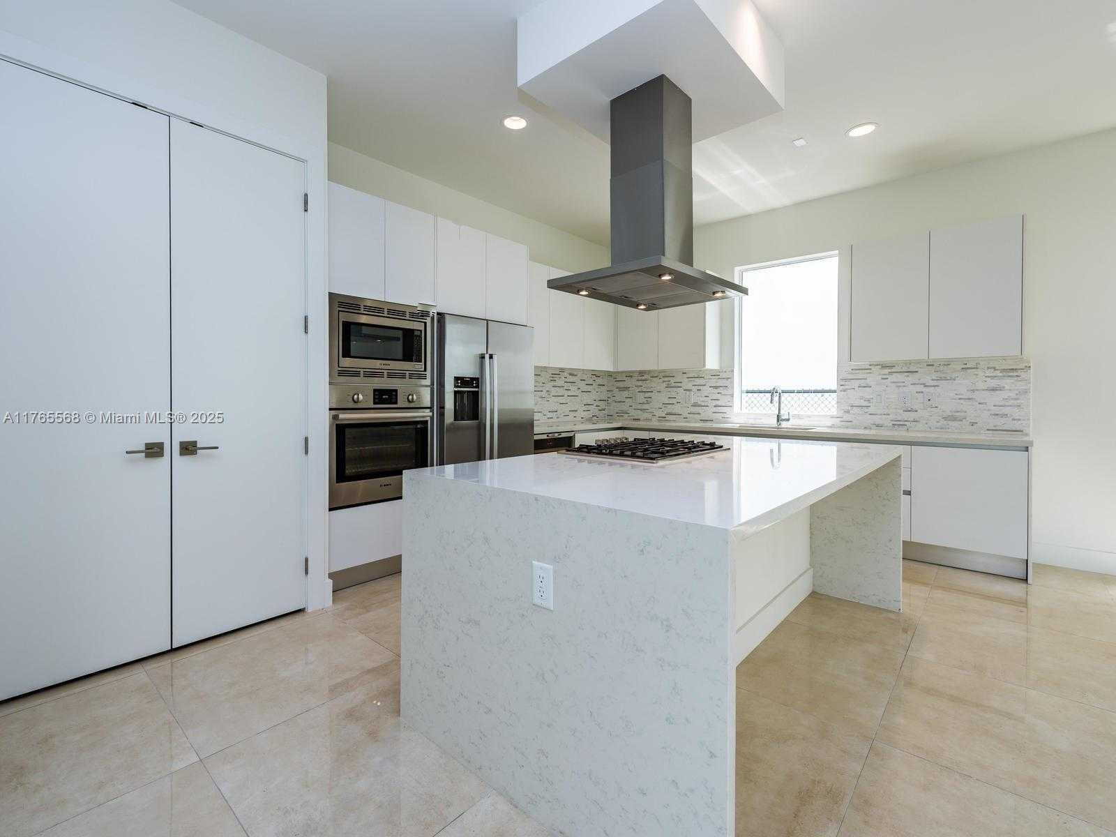 Imagen de Pequeño Objeto