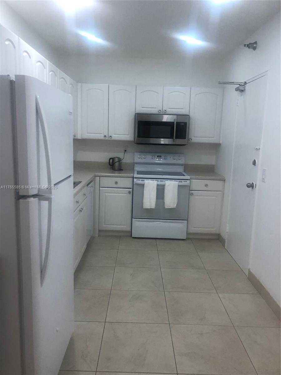 Small Image of 10185 COLLINS AVE #1016, Bal Harbour Number 5
