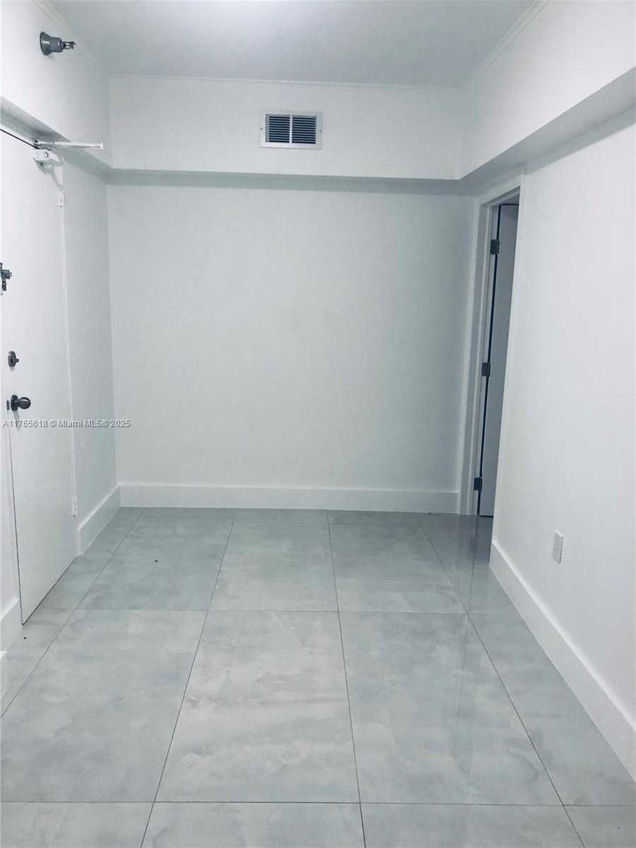 Small Image of 10185 COLLINS AVE #209, Bal Harbour Number 5