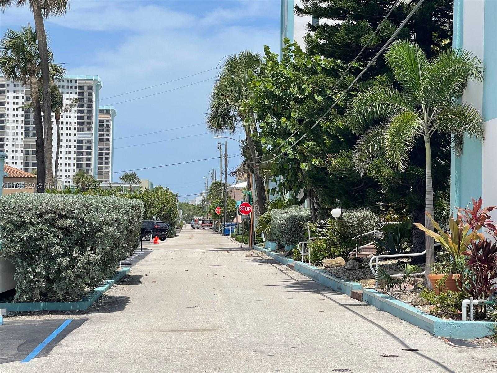 Small Image of 2401 SOUTH OCEAN DR #2402, Hollywood Number 38